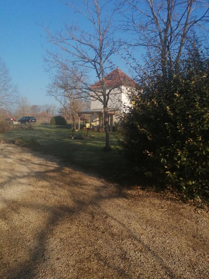 Le pigonnier Ecogite Le Luquet TARN ET GARONNE Saint-Beauzeil Extérieur photo